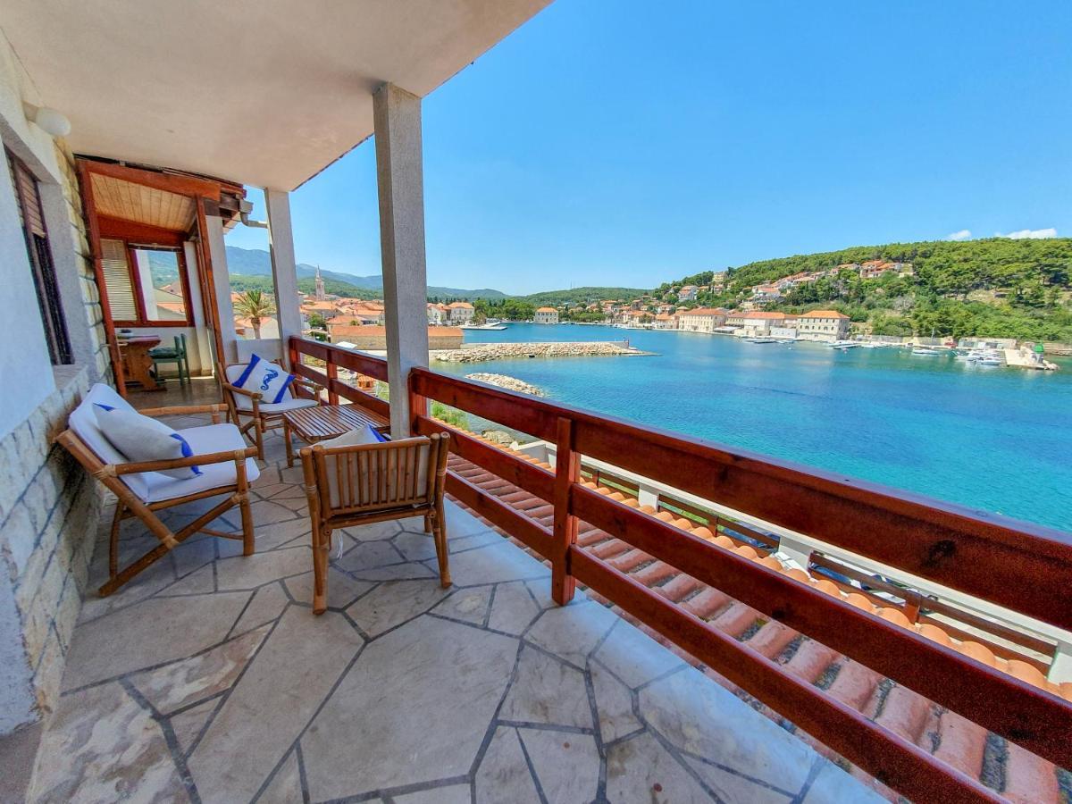 Makjanic Apartment Jelsa  Dış mekan fotoğraf