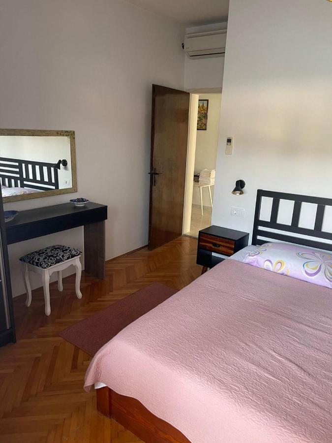 Makjanic Apartment Jelsa  Dış mekan fotoğraf